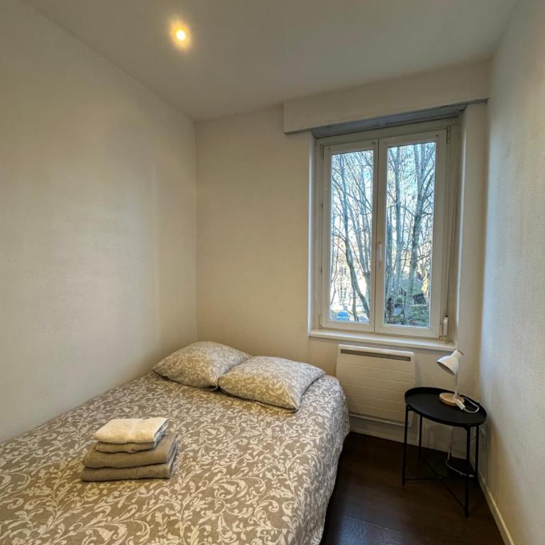 Le 11 - Joli F2 rénové, Mulhouse centre - stationnement gratuit - Appartamento con 1 Camera da Letto - 4