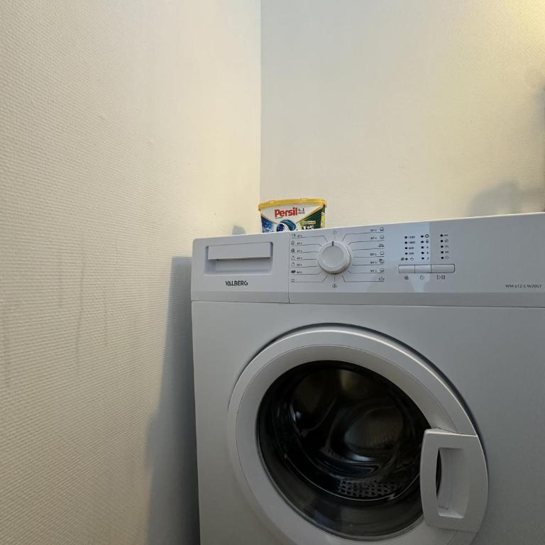 Le 9 - Joli studio neuf, tout équipé Mulhouse centre - Stationnement gratuit - Apartamento Estudio - 17