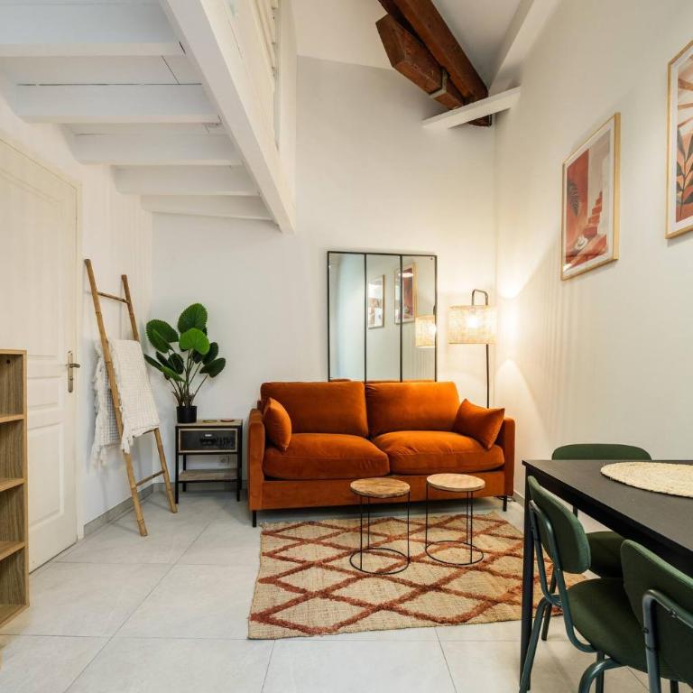 Jolie duplex avec patio - Appartement 1 Chambre avec Terrasse - 1