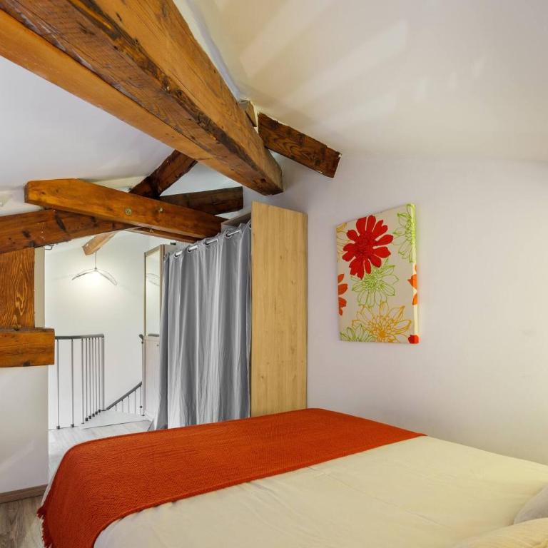 Jolie duplex avec patio - Appartement 1 Chambre avec Terrasse - 9