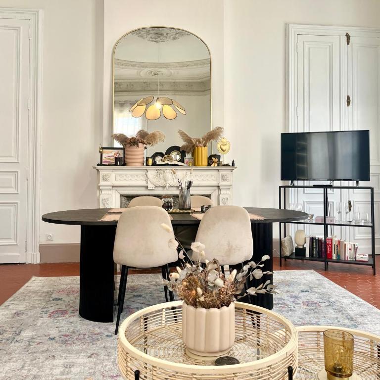 L'échappée sètoise - Appartement Haussmannien - localisation exceptionnelle - proche canal - Apartamento con balcón - 2