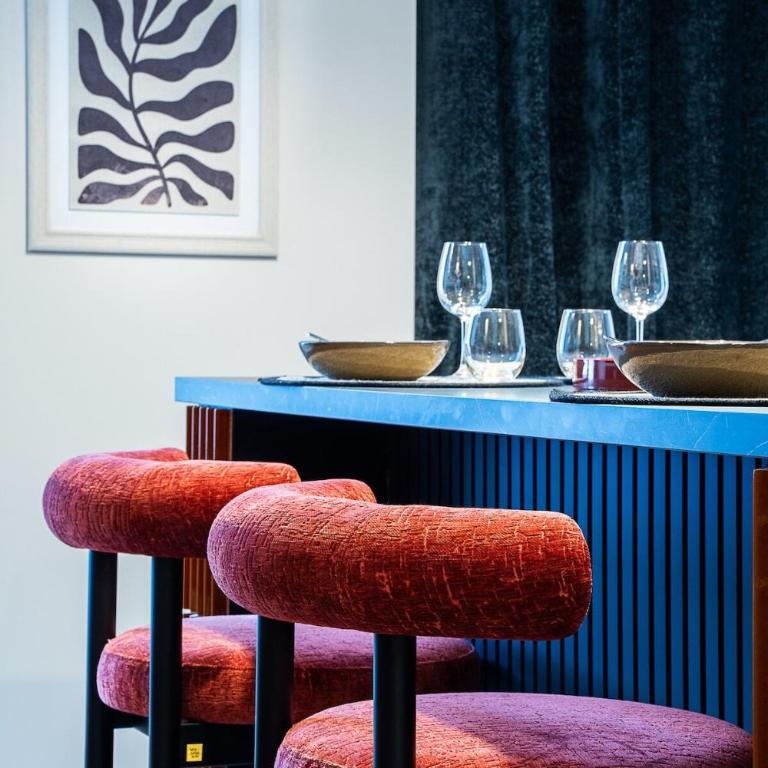 Host Inn Fancy Sūite - Appartement 1 Chambre avec Baignoire Spa - 48