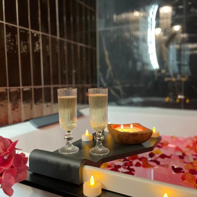 Host Inn Fancy Sūite - Appartement 1 Chambre avec Baignoire Spa - 66