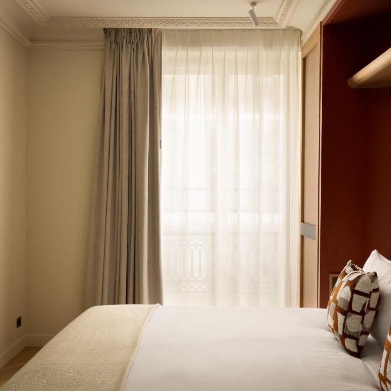 HIGHSTAY Maisons - Boétie - Deluxe One-Bedroom Apartment - 10