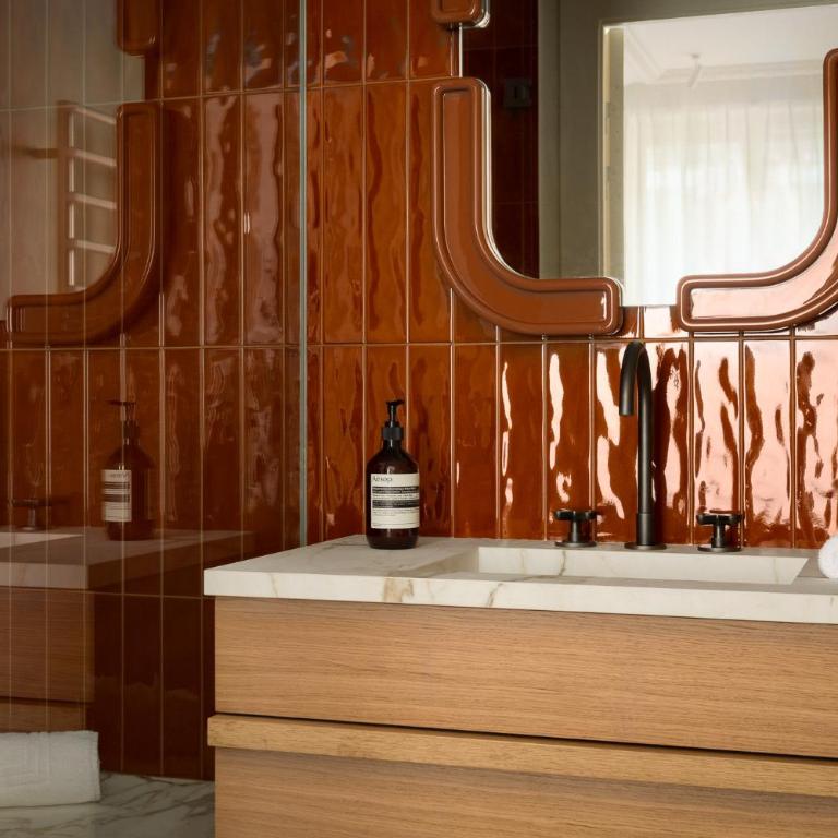 HIGHSTAY Maisons - Boétie - Deluxe One-Bedroom Apartment - 12