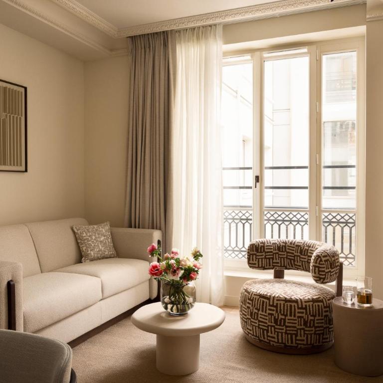 HIGHSTAY Maisons - Boétie - Deluxe One-Bedroom Apartment - 3