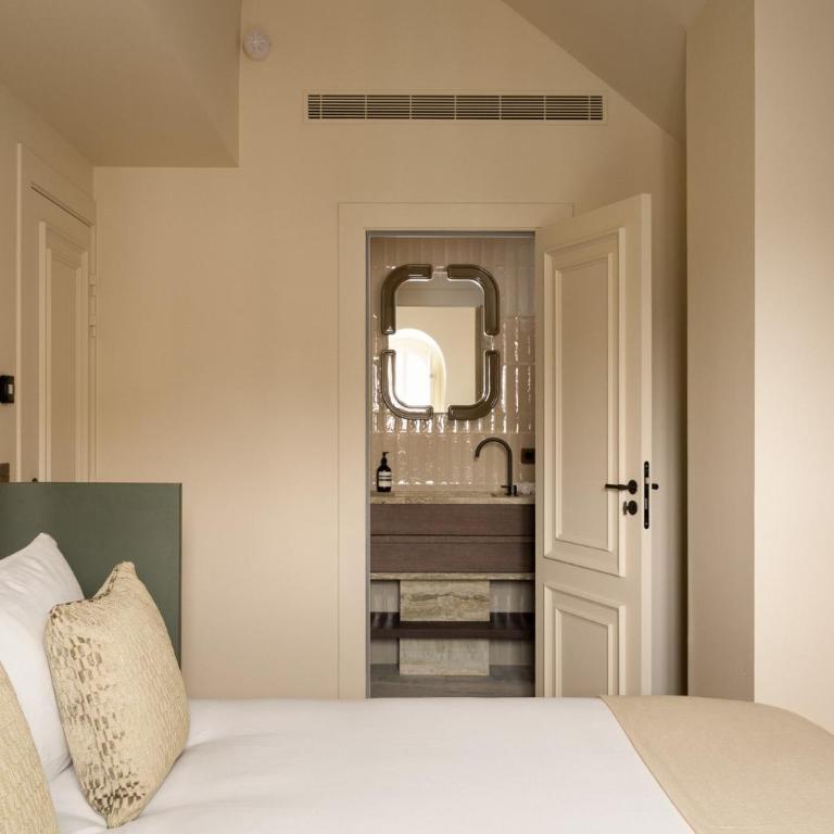 HIGHSTAY Maisons - Boétie - Two-Bedroom Apartment - 22