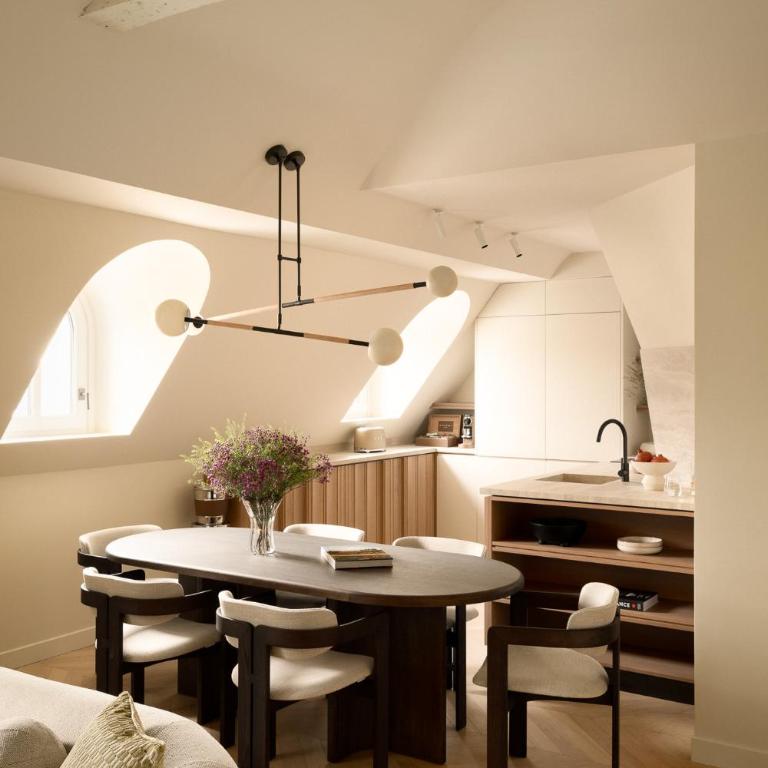 HIGHSTAY Maisons - Boétie - Three-Bedroom Loft Apartment - 19