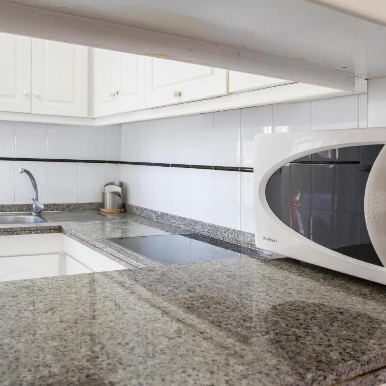 Urbanizacion en Primera Linea de Playa - Apartamento de 2 dormitorios - 11
