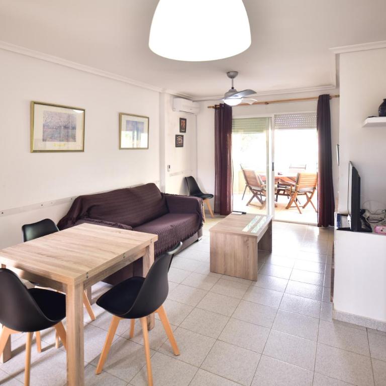 Urbanizacion en Primera Linea de Playa - Apartamento de 2 dormitorios - 13