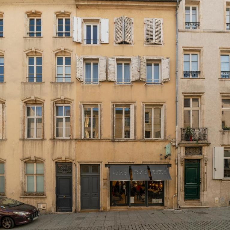 Le Dom Calmet - Appartement 2 Chambres - 31