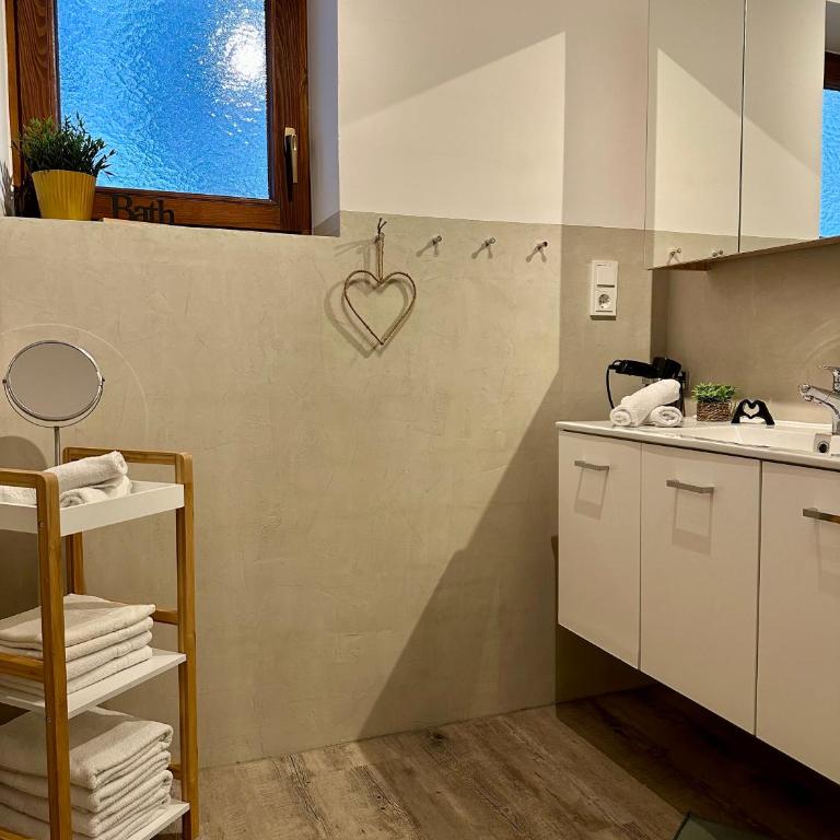 Landhaus Knaus - Superior Apartment mit 1 Schlafzimmer und Balkon - 15