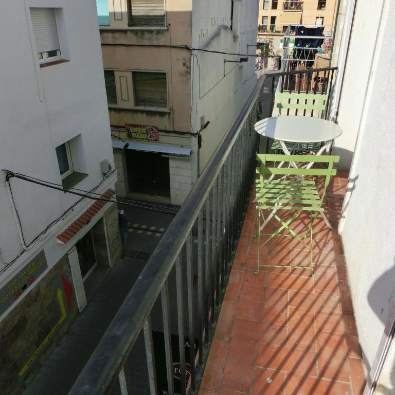Rosesapparts Estudios & Parking - Estudio con balcón - 10