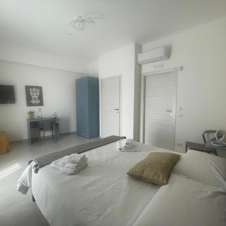 Belvedere Barocco - Camera Familiare con Bagno Privato - 7