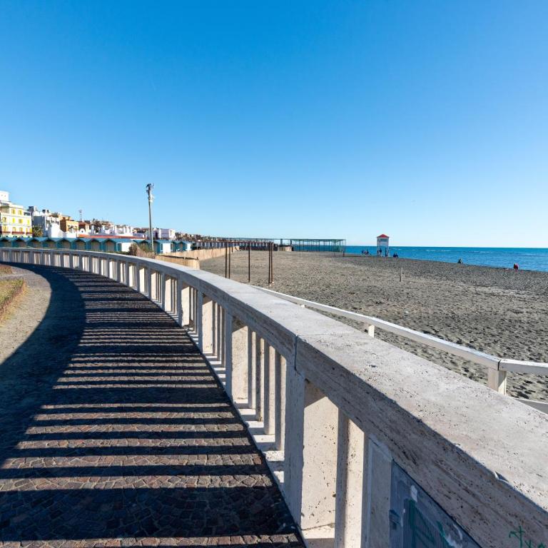In the heart of Ostia, on the Rome seafront - Appartamento con 2 Camere da Letto - 25
