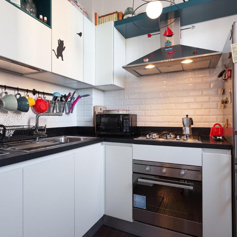 Comfort Apartment Roma - Appartamento con Balcone - 13