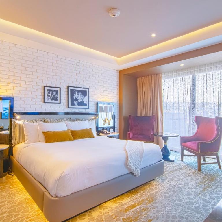 K Tower Boutique Hotel By Lucerna - Loft 1 King Bed - 2