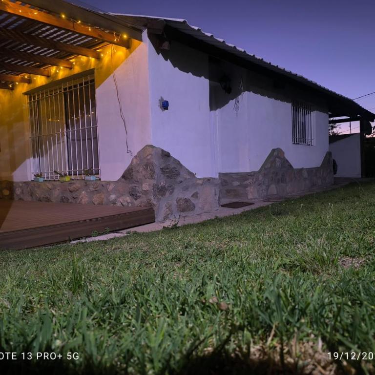 Casa de huéspedes con pileta. - Casa con 1 dormitorio - 4