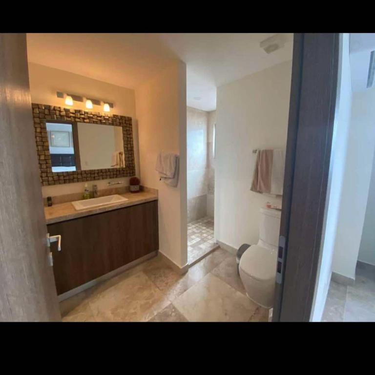 Departamento a pie de playa con alberca infinty en último Piso - Two-Bedroom Apartment - 7