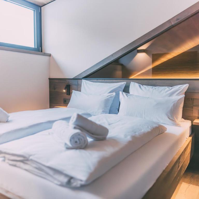 LIVALPIN Residence - with private Sauna & Whirlpool - Three-Bedroom Chalet with Sauna, Whirlpool and Mountain View - 25