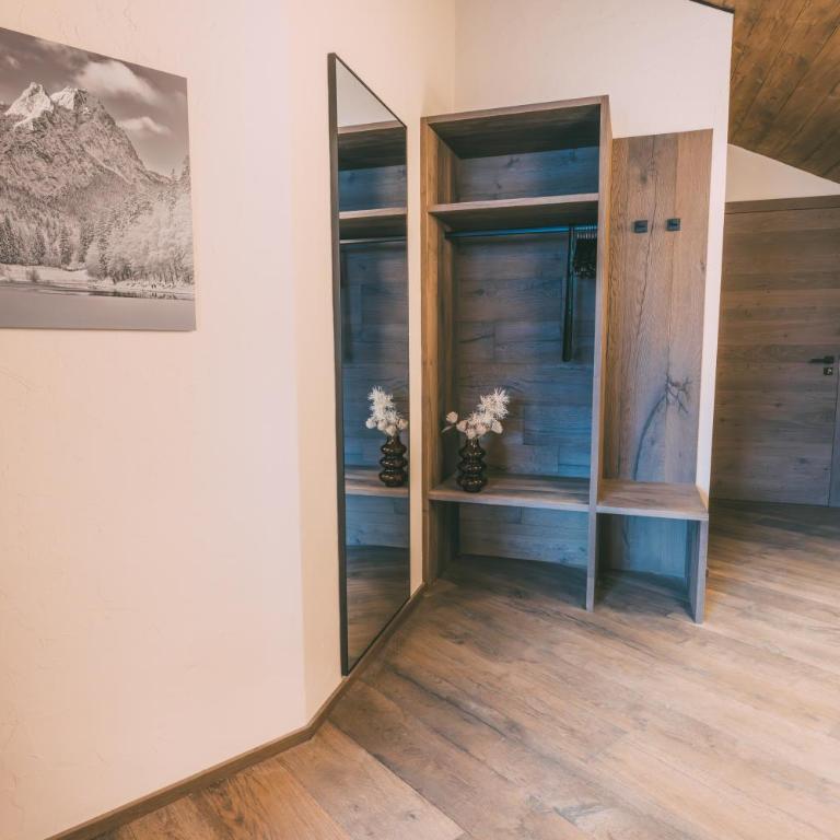 LIVALPIN Residence - with private Sauna & Whirlpool - Three-Bedroom Chalet with Sauna, Whirlpool and Mountain View - 30