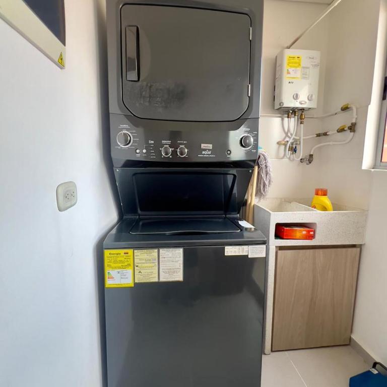 Apartamento moderno y acogedor en el corazón de Sabaneta - Apartamento de 3 dormitorios - 6