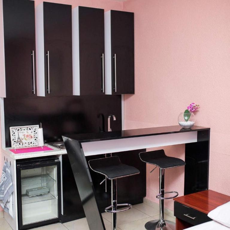 Hostel Herz - Dvokrevetna Soba sa Bračnim Krevetom i Sopstvenim Kupatilom - 3