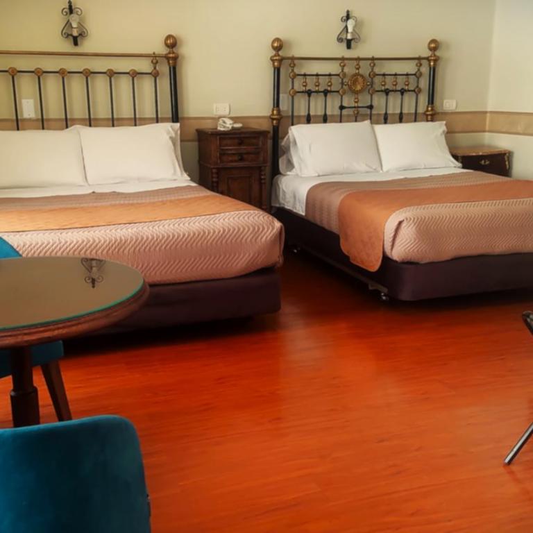 Hostal Colonial Potosi - Habitación Doble Superior - 2 camas dobles - 4
