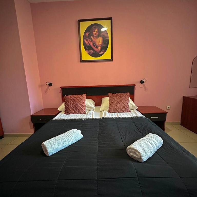 Hostel Herz - Dvokrevetna Soba sa Bračnim Krevetom i Sopstvenim Kupatilom - 2