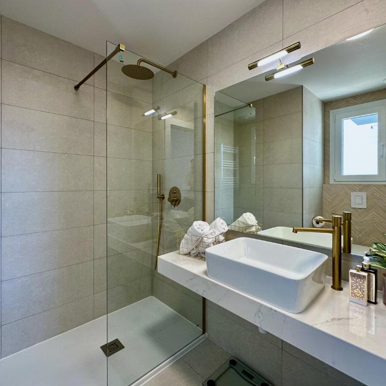 Clubrent - Silver Tower - Apartamento de 2 dormitorios con vistas a la piscina - 19