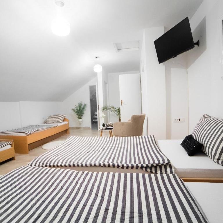 Hostel Herz - Komfor Četvorokrevetna Soba - 8