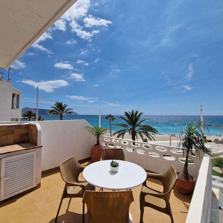 CASA EN ALTEA PRIMERA LINEA y VISTAS AL MAR 2 - Apartamento de 3 dormitorios - 2