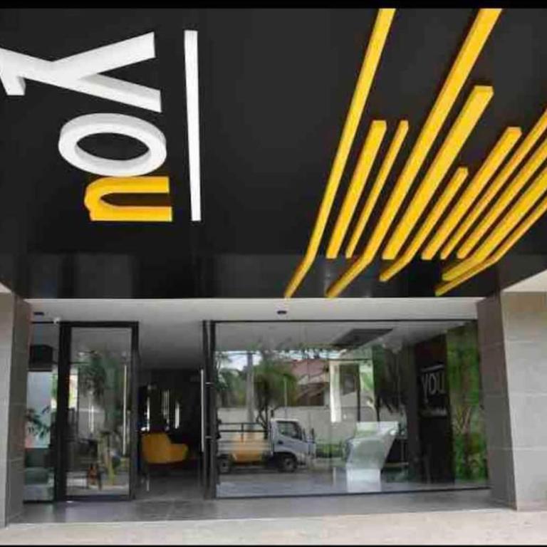 Studio frente a Burger King Equipetrol - Apartamento de 1 dormitorio - 10