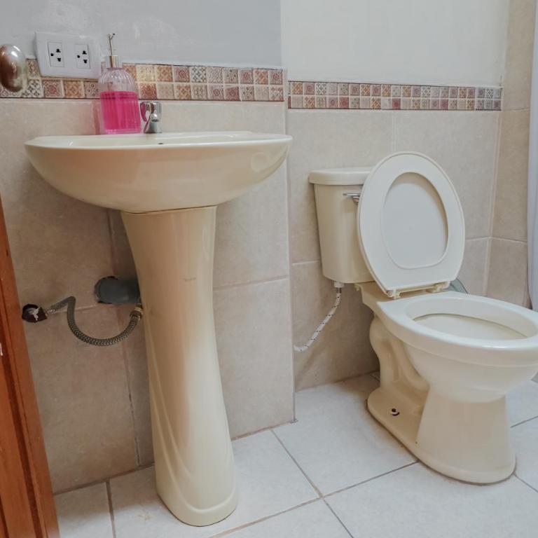 BEAUTIFUL, SPACIOUS & COZY HOUSE LOCATED IN THE HEART OF CUSCO - Six-Bedroom House - 15