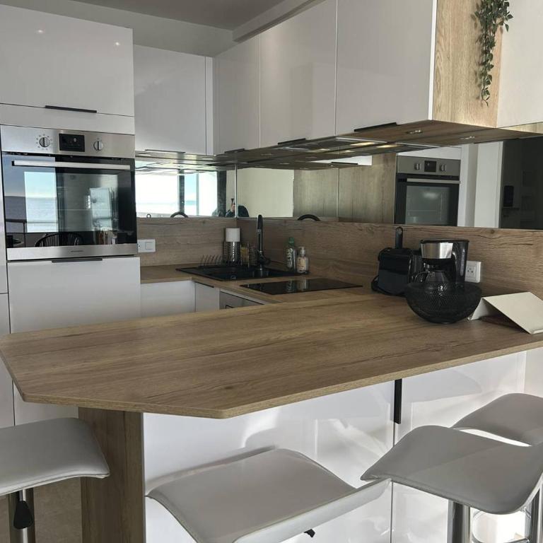 Appartement rénové avec garage et climatisation au Lavandou - FR-1-251-850 - Apartamento - 6
