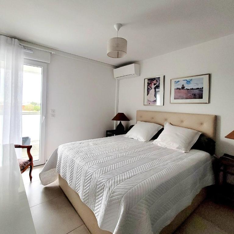 T3 moderne avec clim et wifi, proche port et mer, box fermé - FR-1-794-157 - Appartement - 8