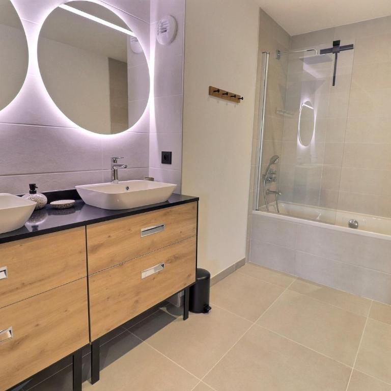 Superbe 4 pièces cabine, 8 pers, sauna, parking, Méribel - FR-1-182-263 - Appartement - 7