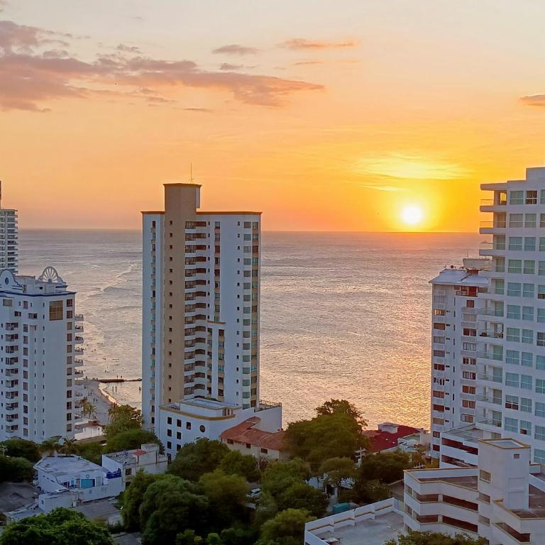 Exclusivos apartasuites Ambar Roca - Rodadero - Apartamento de 2 dormitorios con balcón y vistas al mar - 8