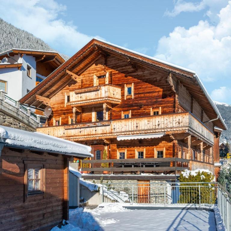 Chalet in Mayrhofen near Ski Slopes - Ferienhaus mit 6 Schlafzimmern - 39