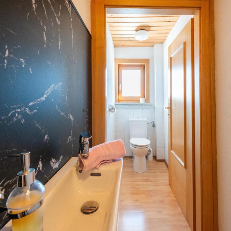 Chalet in Mayrhofen near Ski Slopes - Ferienhaus mit 6 Schlafzimmern - 20