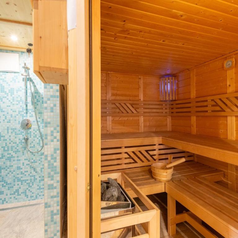 Chalet in Mayrhofen near Ski Slopes - Ferienhaus mit 6 Schlafzimmern - 23