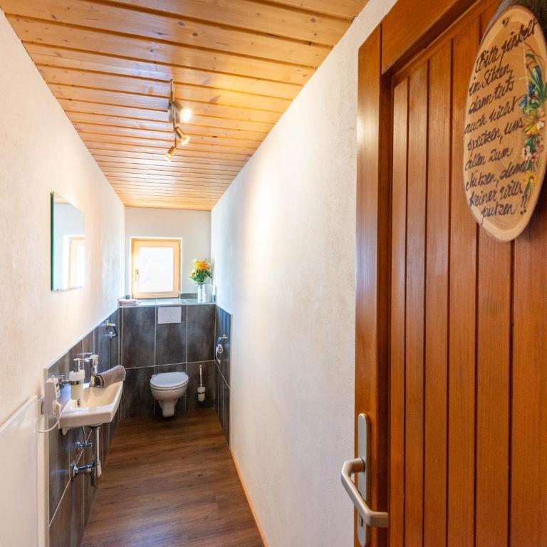 Chalet in Mayrhofen near Ski Slopes - Ferienhaus mit 6 Schlafzimmern - 19