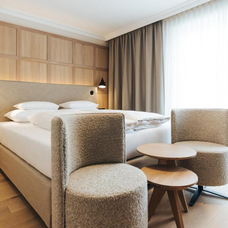Superior Hotel Schneider Ski-in & Ski-out - Doppelzimmer mit Balkon - 5