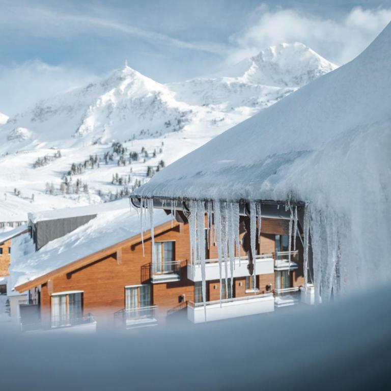 Superior Hotel Schneider Ski-in & Ski-out - Familiensuite mit Sauna - 6