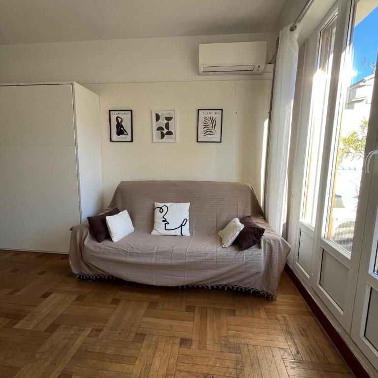 Studio with large terrace sea view 4th floor - Studio - 14