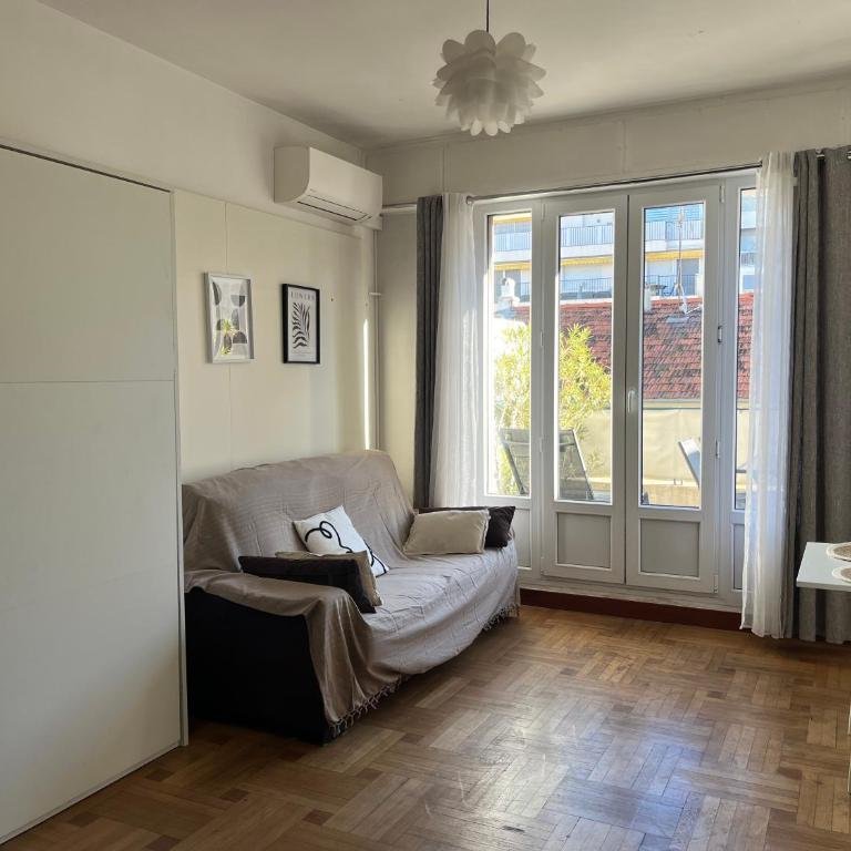 Studio with large terrace sea view 4th floor - Studio - 16