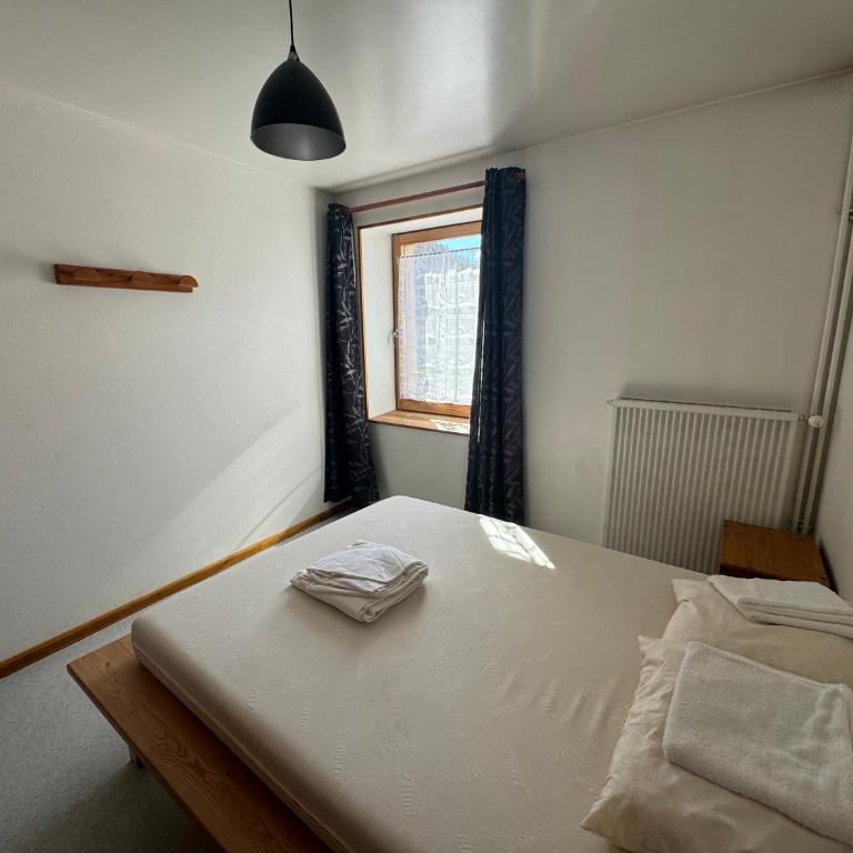 Gîtes Simond - Appartement 2 Chambres avec Vue sur la Montagne - 6