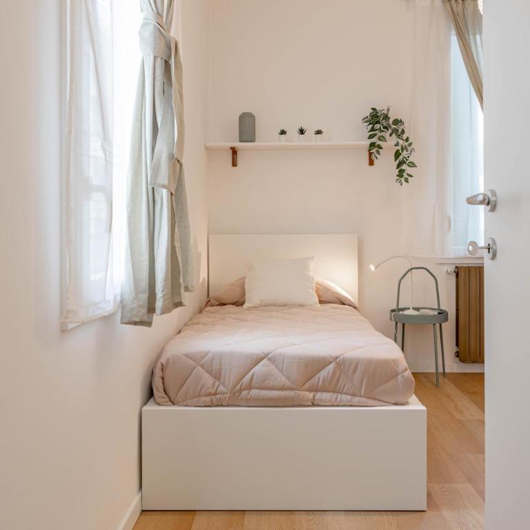 H11 CASA GIULIETTA Sanremo - Two-Bedroom Apartment with Balcony - 4