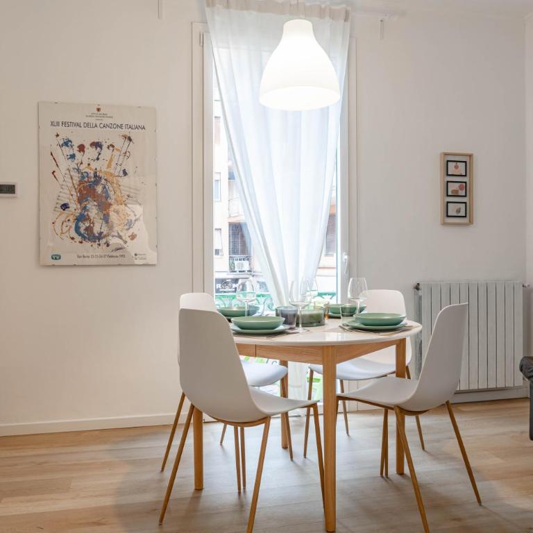 H11 CASA GIULIETTA Sanremo - Two-Bedroom Apartment with Balcony - 1
