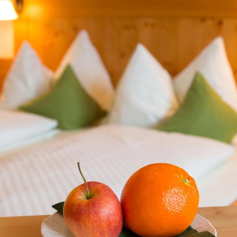 Pension Steiermark - Dreibettzimmer mit Bad - 2